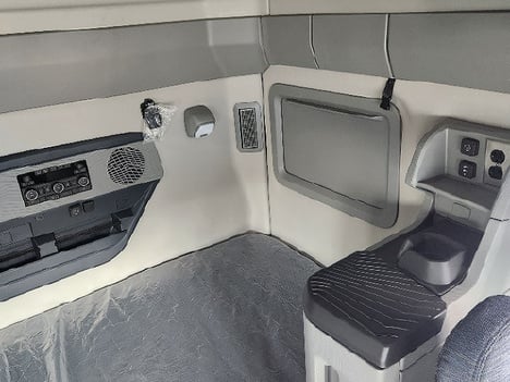 https://pub.imanpro.net/mktruck/photo/322368/TH_8.jpg?20260715193242