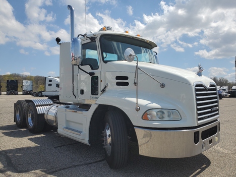 https://pub.imanpro.net/mktruck/photo/323076/TH_3.jpg?20260423183121