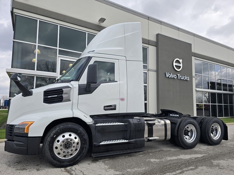 https://pub.imanpro.net/mktruck/photo/323083/TH_5.jpg?20260403154018