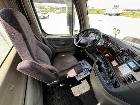 https://pub.imanpro.net/mktruck/photo/323249/TH_15.jpg?20260414174101