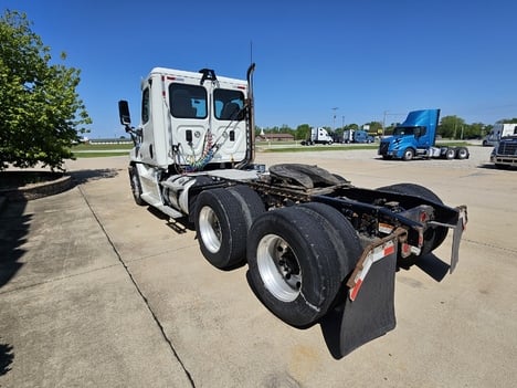 https://pub.imanpro.net/mktruck/photo/323256/TH_4.jpg?20260515215959