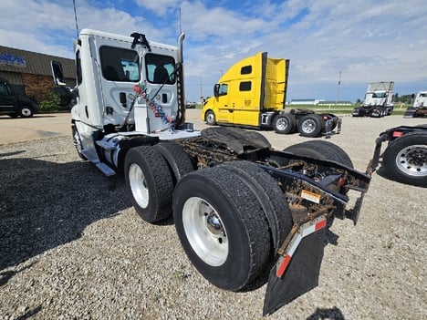 https://pub.imanpro.net/mktruck/photo/323258/TH_4.jpg?20260610150414