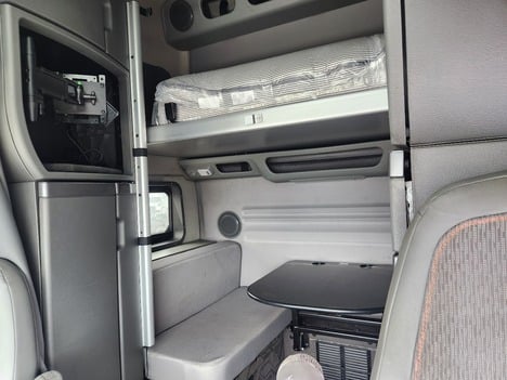 https://pub.imanpro.net/mktruck/photo/323278/TH_9.jpg?20260505200246