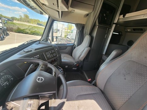 https://pub.imanpro.net/mktruck/photo/323370/TH_5.jpg?20260514162700
