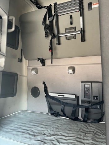 https://pub.imanpro.net/mktruck/photo/323517/TH_7.jpg?20260605145756