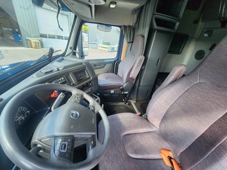 https://pub.imanpro.net/mktruck/photo/323528/TH_5.jpg?20260515141526