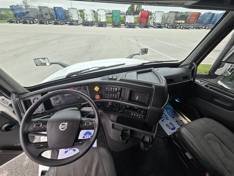 https://pub.imanpro.net/mktruck/photo/323552/TH_11.jpg?20260622172026