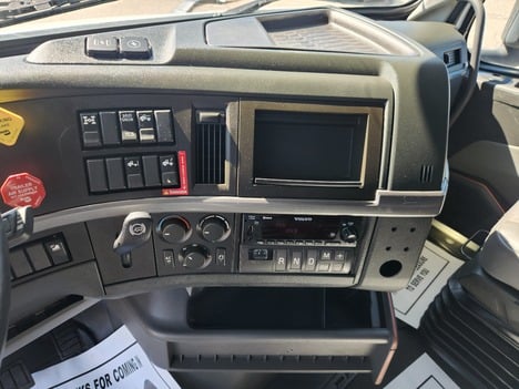 https://pub.imanpro.net/mktruck/photo/323590/TH_10.jpg?20260619145544