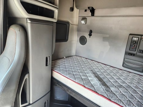 https://pub.imanpro.net/mktruck/photo/323590/TH_8.jpg?20260619145544