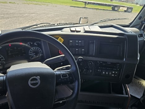 https://pub.imanpro.net/mktruck/photo/323595/TH_7.jpg?20260610215406