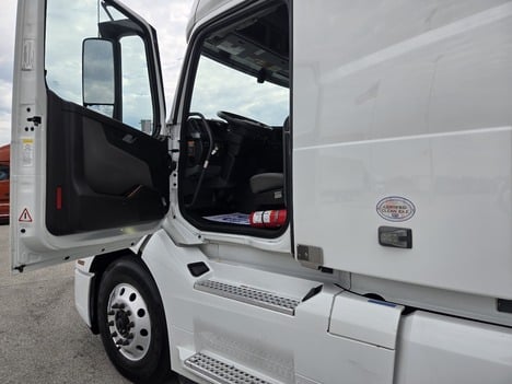 https://pub.imanpro.net/mktruck/photo/323597/TH_11.jpg?20260626185825