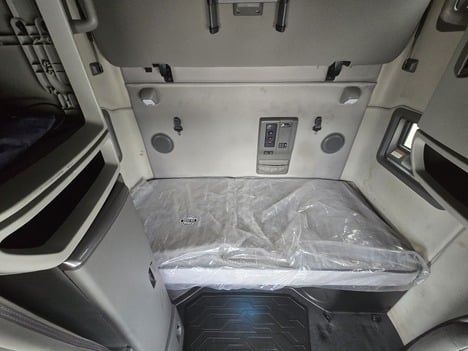 https://pub.imanpro.net/mktruck/photo/323597/TH_15.jpg?20260626185825