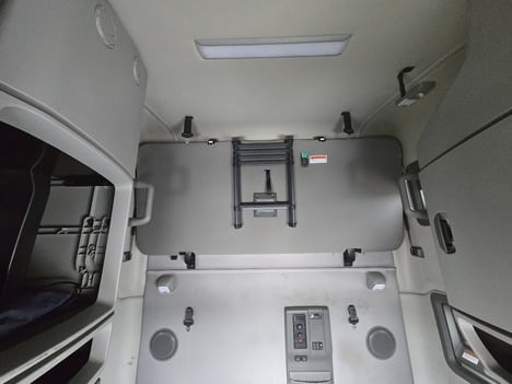 https://pub.imanpro.net/mktruck/photo/323597/TH_16.jpg?20260626185825