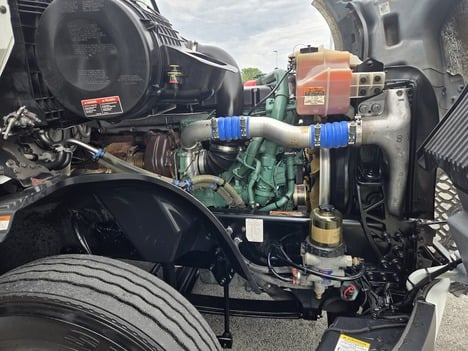 https://pub.imanpro.net/mktruck/photo/323597/TH_9.jpg?20260626185825