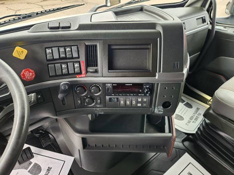 https://pub.imanpro.net/mktruck/photo/323600/TH_10.jpg?20260618161315