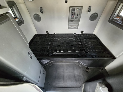 https://pub.imanpro.net/mktruck/photo/323602/TH_15.jpg?20260617134104