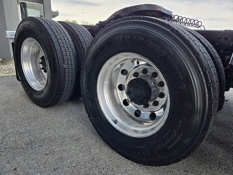 https://pub.imanpro.net/mktruck/photo/323602/TH_5.jpg?20260617134104