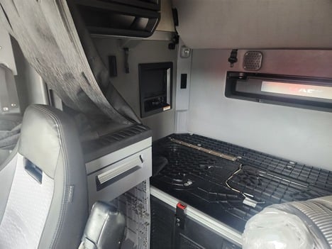 https://pub.imanpro.net/mktruck/photo/323811/TH_8.jpg?20260625151237