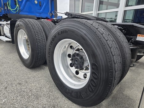 https://pub.imanpro.net/mktruck/photo/323825/TH_8.jpg?20260527144548