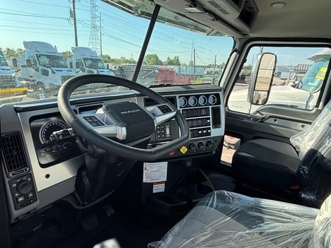 https://pub.imanpro.net/mktruck/photo/324078/TH_21.jpg?20260722141325