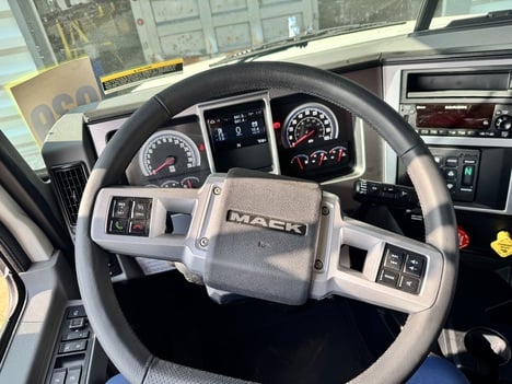 https://pub.imanpro.net/mktruck/photo/324078/TH_22.jpg?20260722141325
