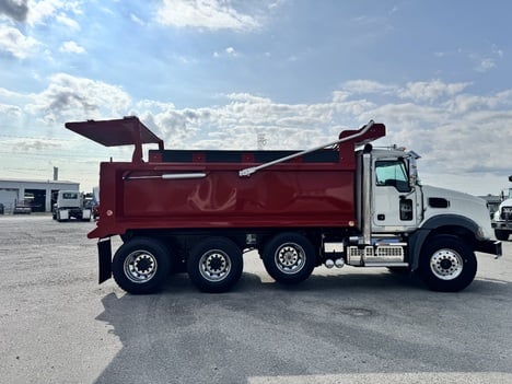 https://pub.imanpro.net/mktruck/photo/324078/TH_8.jpg?20260722141325