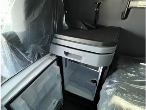 https://pub.imanpro.net/mktruck/photo/324118/TH_9.jpg?20260512182904