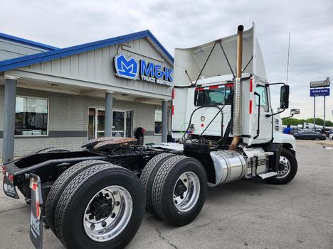 https://pub.imanpro.net/mktruck/photo/324149/TH_7.jpg?20260602201914