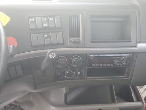 https://pub.imanpro.net/mktruck/photo/324162/TH_7.jpg?20260520194008