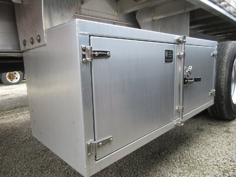 https://pub.imanpro.net/mktruck/photo/324204/TH_7.jpg?20260521222423