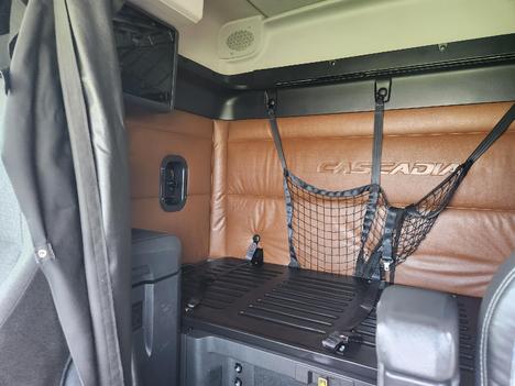https://pub.imanpro.net/mktruck/photo/324219/TH_7.jpg?20260714132216