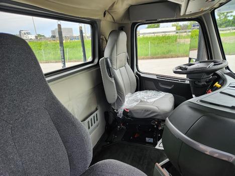 https://pub.imanpro.net/mktruck/photo/324221/TH_8.jpg?20260626162732