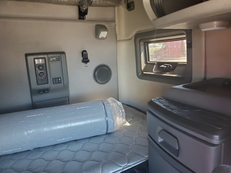 https://pub.imanpro.net/mktruck/photo/324222/TH_7.jpg?20260619151831