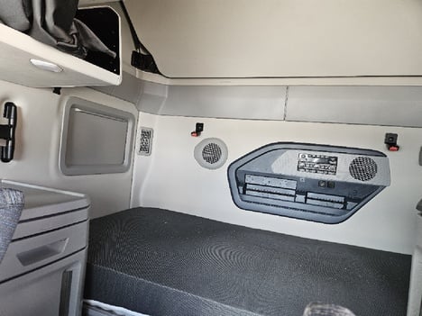 https://pub.imanpro.net/mktruck/photo/324319/TH_9.jpg?20260714163346