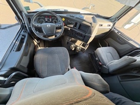 https://pub.imanpro.net/mktruck/photo/324328/TH_15.jpg?20260624215318