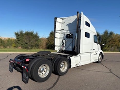https://pub.imanpro.net/mktruck/photo/324328/TH_5.jpg?20260624215318