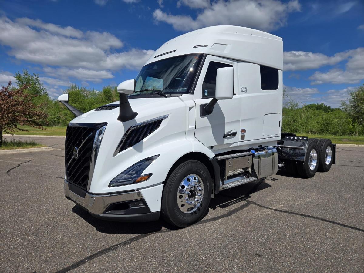 2027 VOLVO NEW VNR64T640 SLEEPER FOR SALE #324459