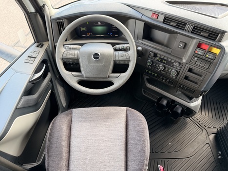 https://pub.imanpro.net/mktruck/photo/324598/TH_8.jpg?20260617142543