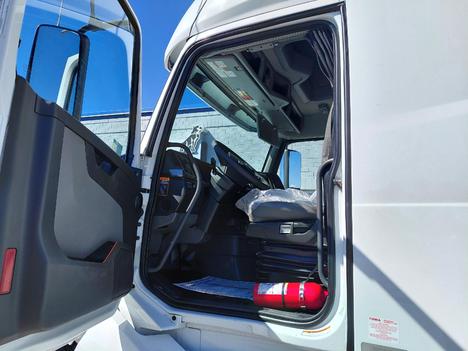 https://pub.imanpro.net/mktruck/photo/324649/TH_5.jpg?20260623150811
