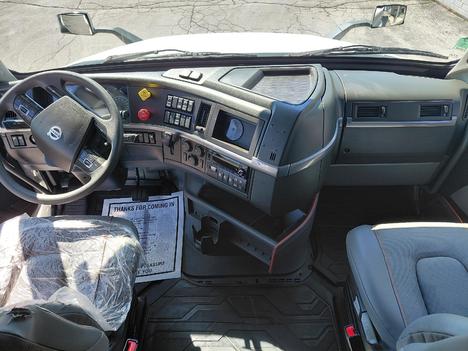 https://pub.imanpro.net/mktruck/photo/324649/TH_7.jpg?20260623150811