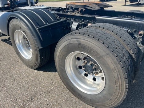 https://pub.imanpro.net/mktruck/photo/324651/TH_8.jpg?20260605143309