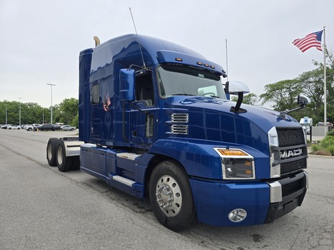 https://pub.imanpro.net/mktruck/photo/324698/TH_2.jpg?20260617204209