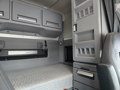https://pub.imanpro.net/mktruck/photo/324698/TH_7.jpg?20260617204209