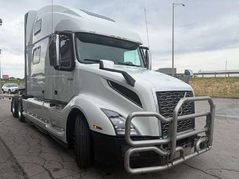 https://pub.imanpro.net/mktruck/photo/324699/TH_3.jpg?20260608141426