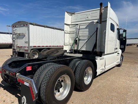 https://pub.imanpro.net/mktruck/photo/324750/TH_5.jpg?20260602143743
