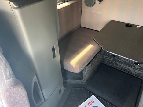 https://pub.imanpro.net/mktruck/photo/324750/TH_8.jpg?20260602143743