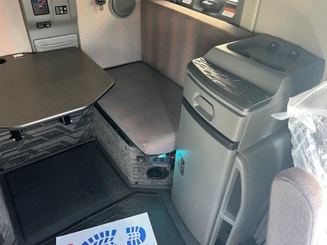 https://pub.imanpro.net/mktruck/photo/324750/TH_9.jpg?20260602143743