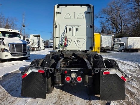 https://pub.imanpro.net/mktruck/photo/324792/TH_5.jpg?20260608170220