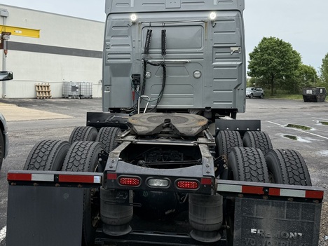 https://pub.imanpro.net/mktruck/photo/324820/TH_2.jpg?20260612183650
