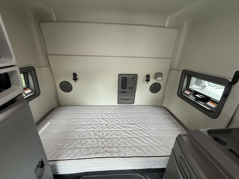 https://pub.imanpro.net/mktruck/photo/324820/TH_3.jpg?20260612183650